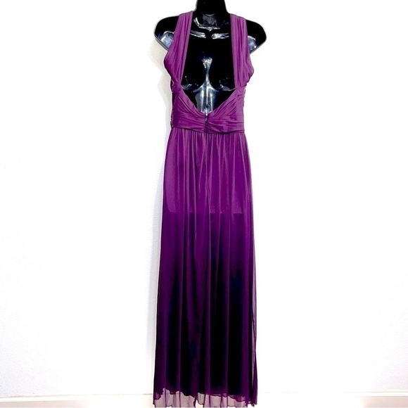 David’s Bridal Woman Plum Bridesmaids Dress Size 6 - Picture 6 of 13